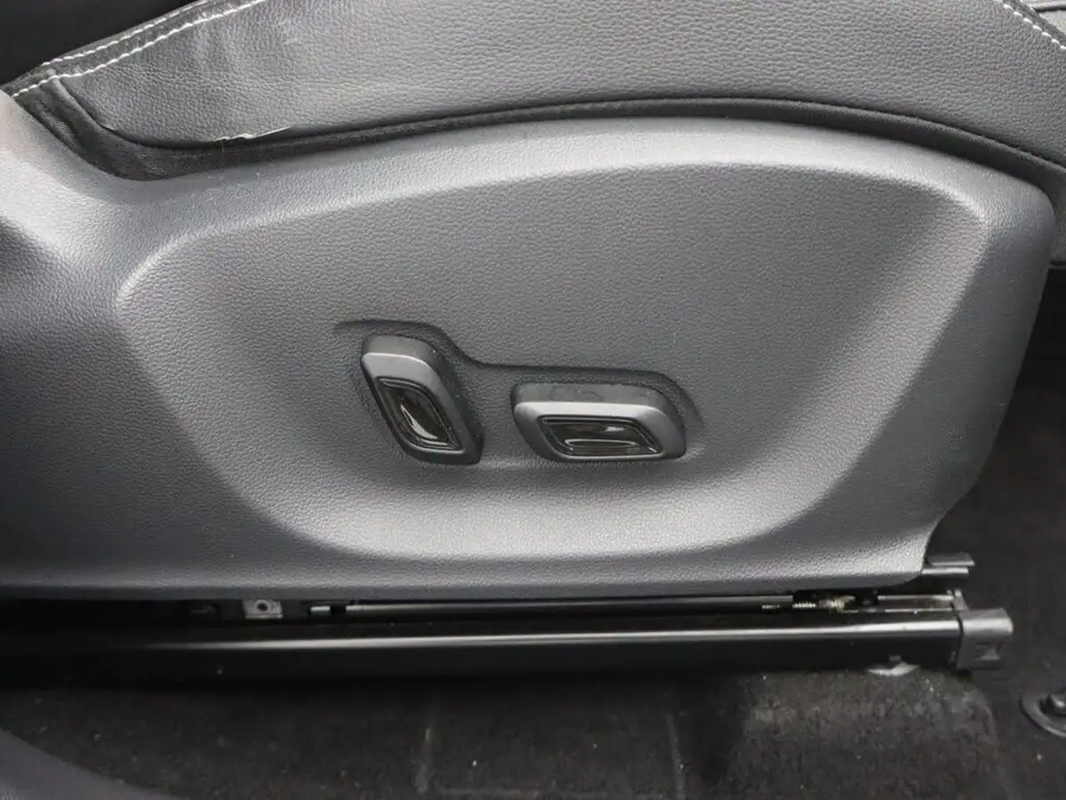 2020-mg-zs-suv-e-exclusive-ev-big-28