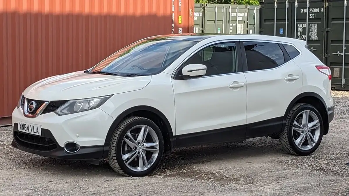 2014-nissan-qashqai-12-acenta-premium-big-0