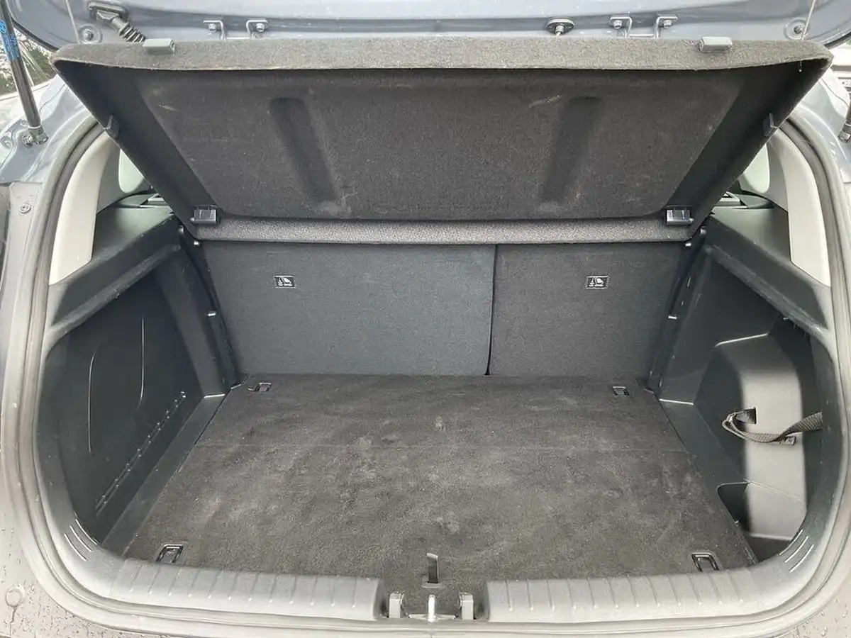 2024-hyundai-bayon-10-t-gdi-se-connect-dct-big-10