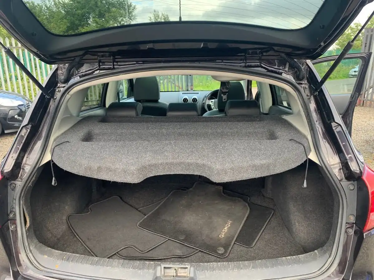2009-nissan-qashqai-16-n-tec-big-11