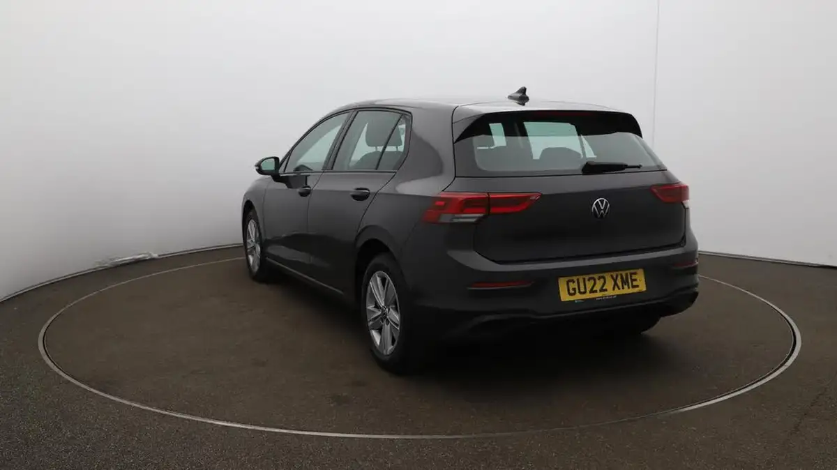2022-volkswagen-golf-20tdi-life-hatchback-big-60