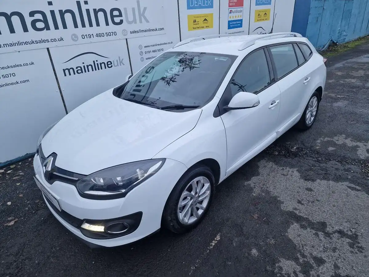 2015-renault-megane-15dci-dynamique-nav-energy-ss-sport-tourer-5d-big-58