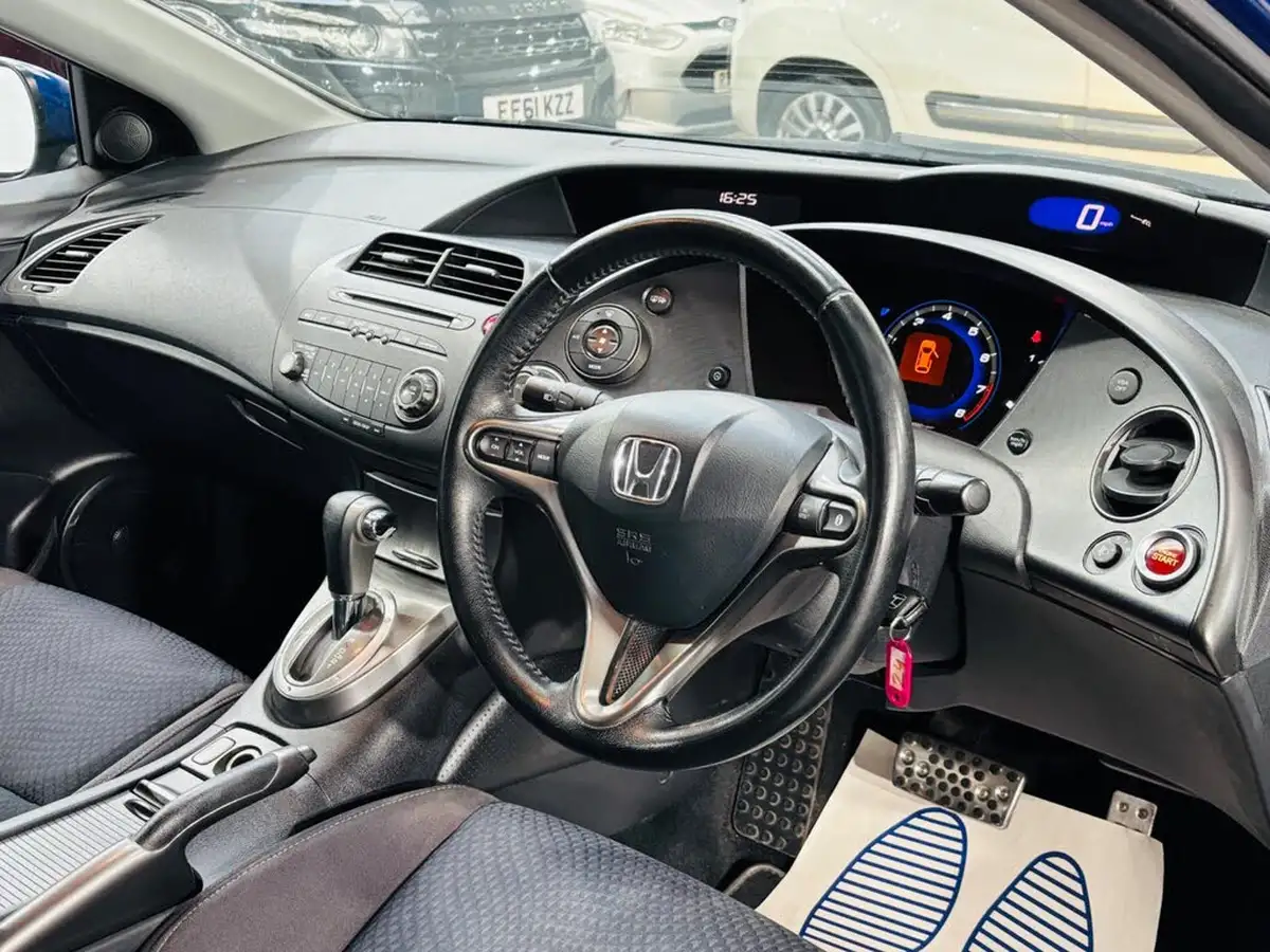 2010-honda-civic-18-se-i-vtec-auto-big-10
