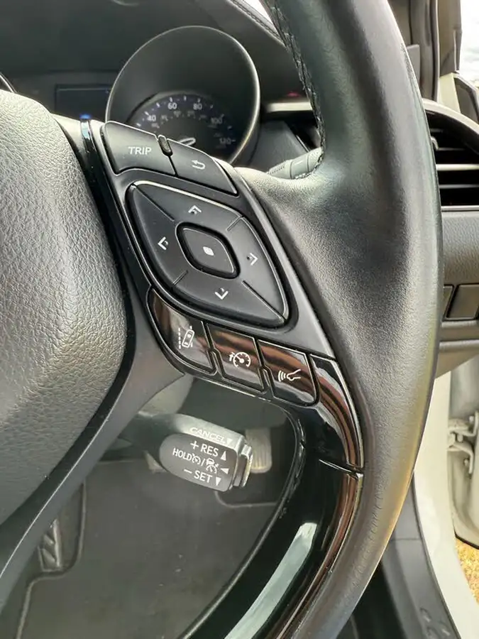 2019-toyota-c-hr-18-vvt-i-dynamic-big-17