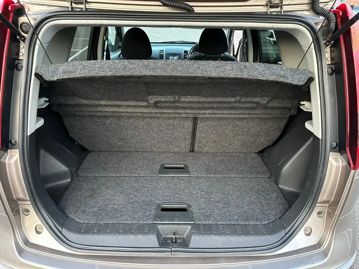 2011-nissan-note-16-n-tec-auto-big-7