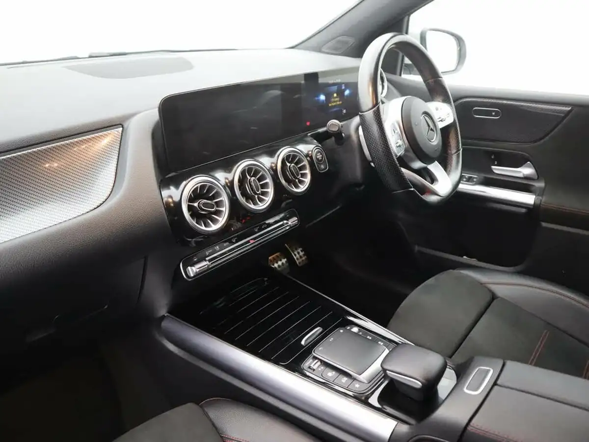 2021-mercedes-benz-b-class-13-b200-amg-line-premium-big-14