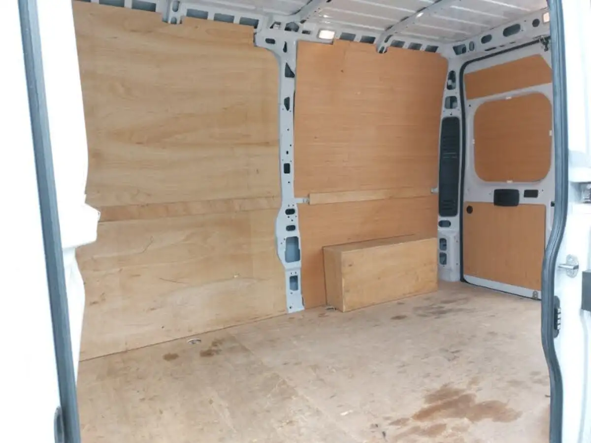 2023-citroen-relay-22bluehdi-35-l2h2-enterprise-edition-big-5