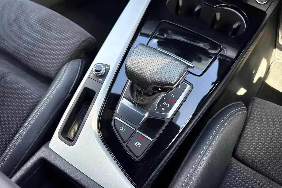 2020-audi-a4-20-35-tdi-s-line-big-21