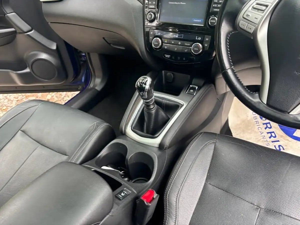 2014-nissan-qashqai-16dci-tekna-big-13