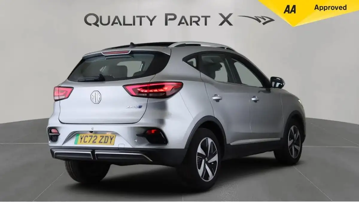 2022-mg-zs-suv-e-trophy-connect-ev-156ps-long-range-big-6
