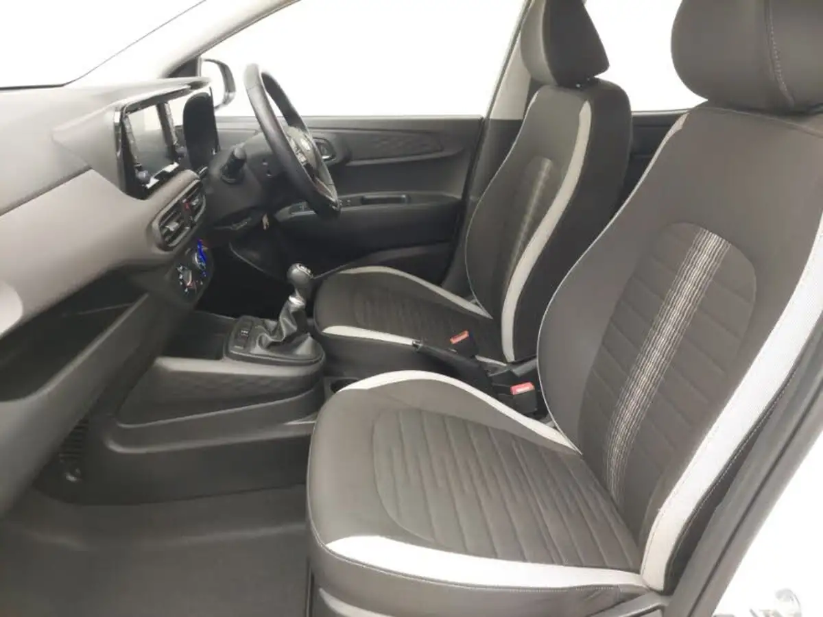 2021-hyundai-i10-10-se-connect-big-4