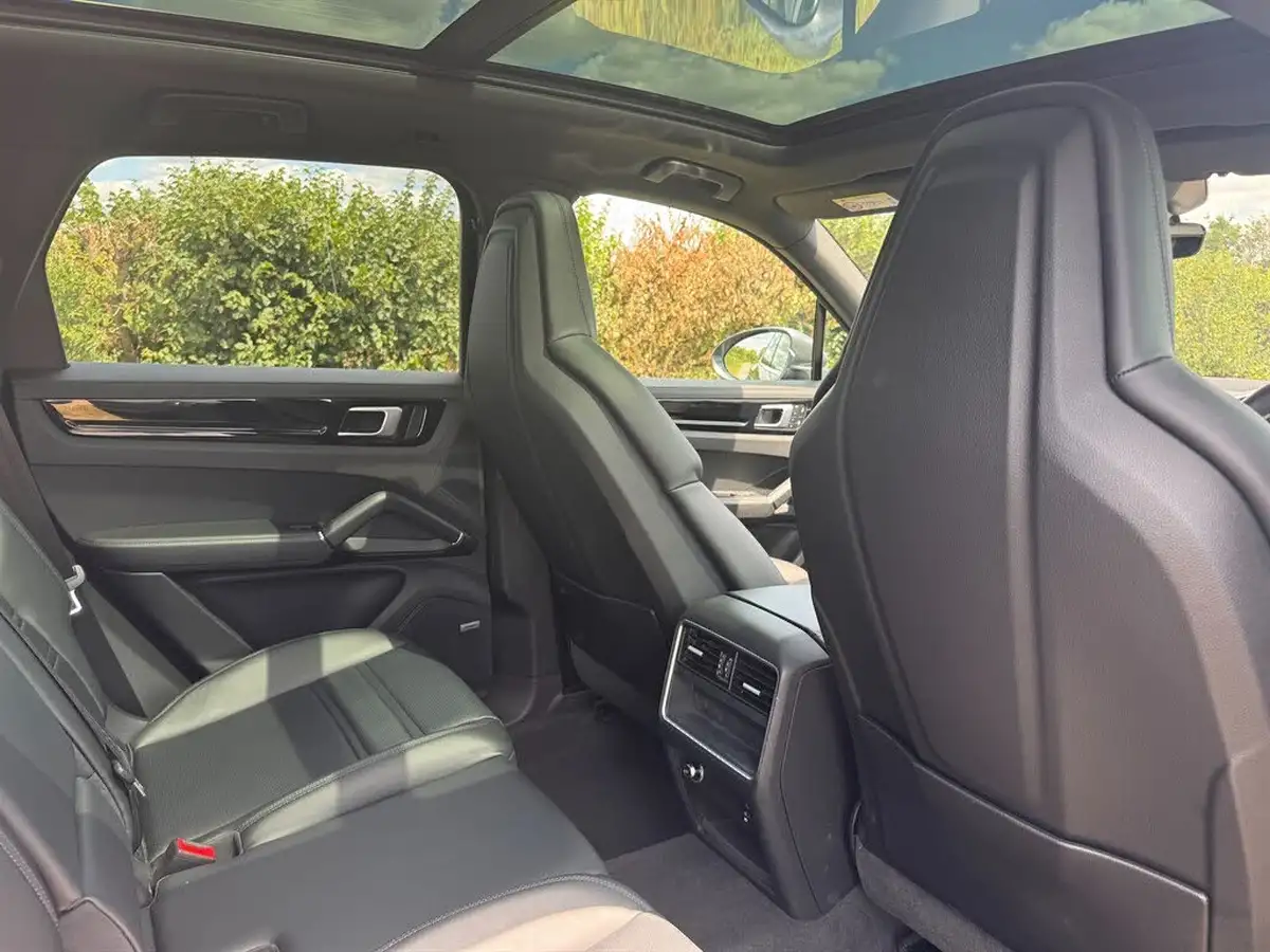 2021-porsche-cayenne-30-v6-station-wagon-big-15
