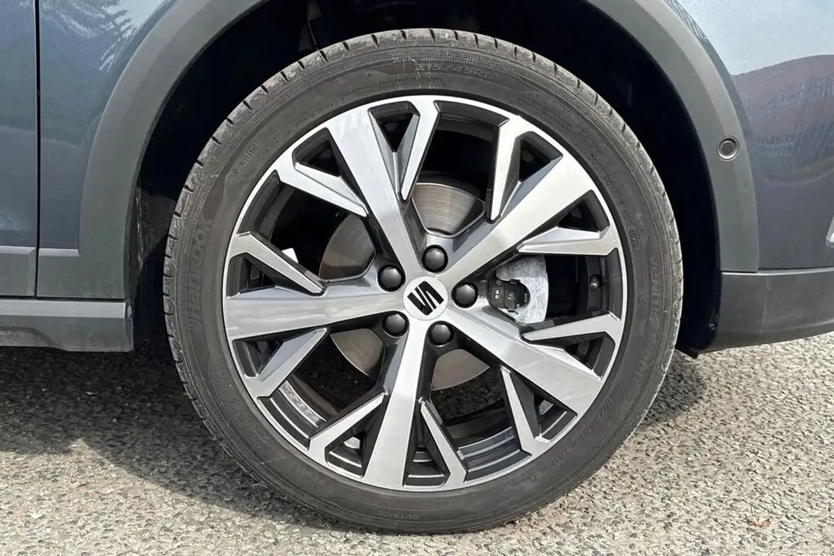 2025-seat-arona-10-tsi-xperience-lux-dsg-big-10