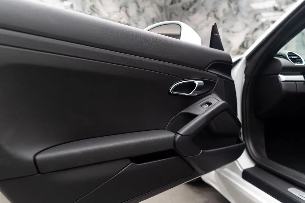 2024-porsche-boxster-718-20-boxster-big-31