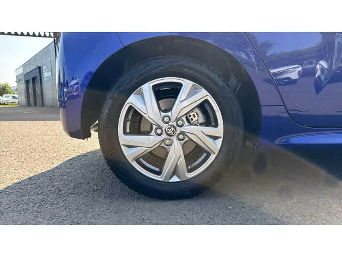 2025-toyota-yaris-15-vvt-i-icon-big-6