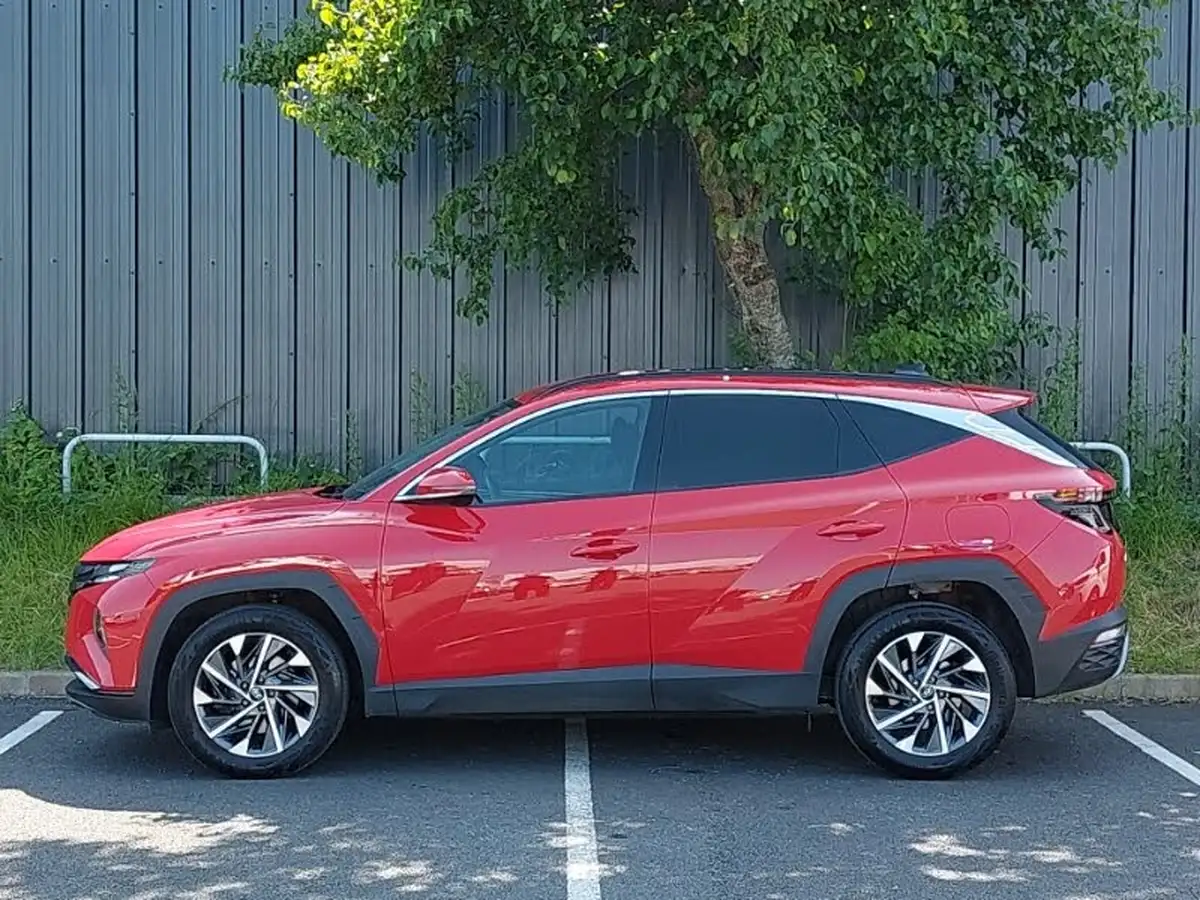 2022-hyundai-tucson-16-t-gdi-premium-150ps-big-3