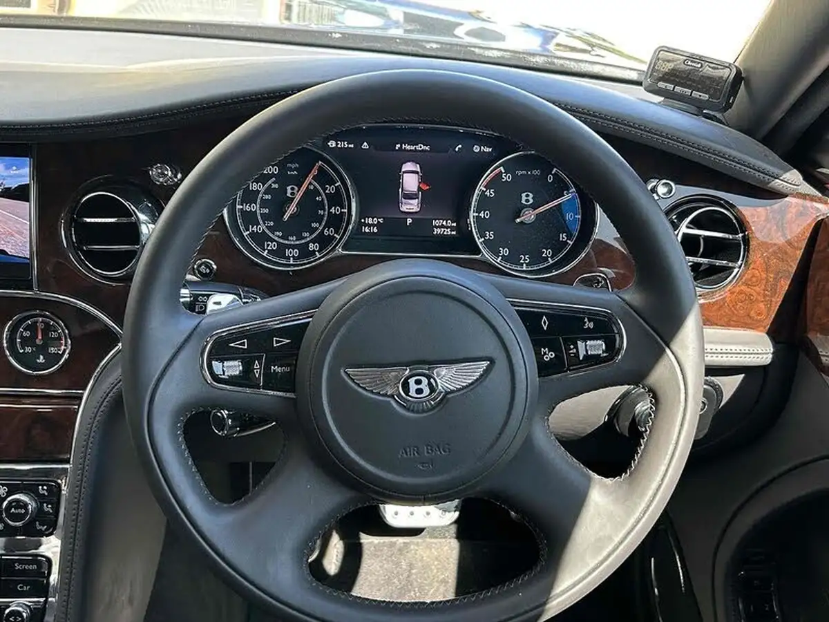 2016-bentley-mulsanne-675-speed-big-33