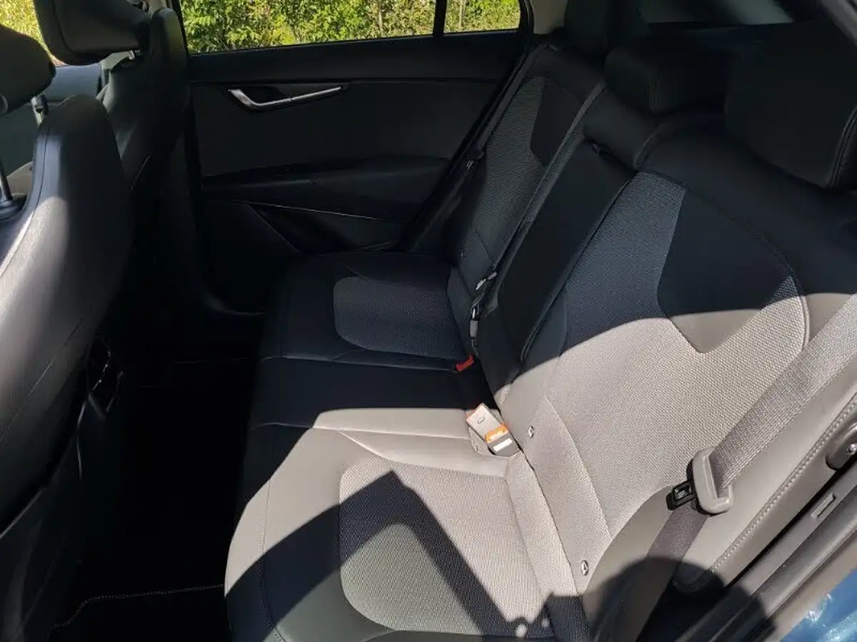2024-kia-niro-16-gdi-139bhp-hev-132kwh-big-5
