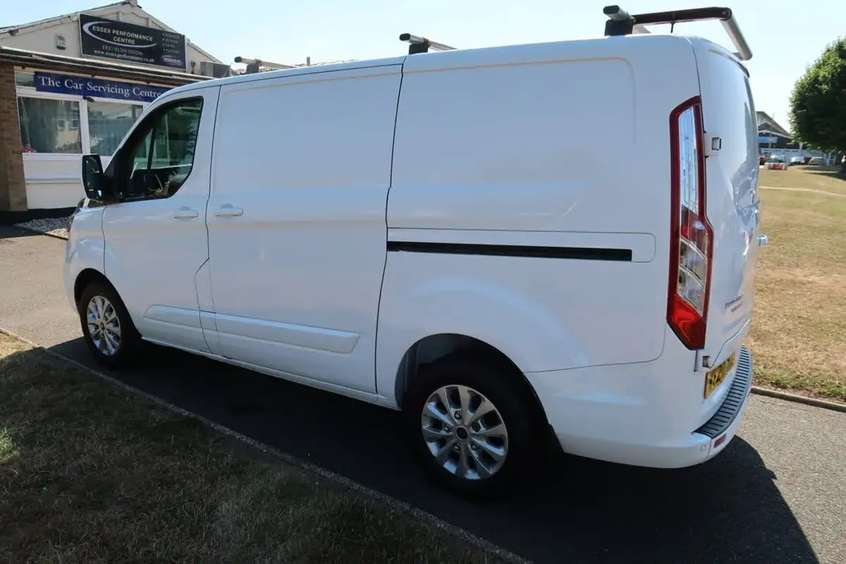 2020-ford-transit-custom-20tdci-300-l1h1-limited-130pseu6dt-panel-van-big-8