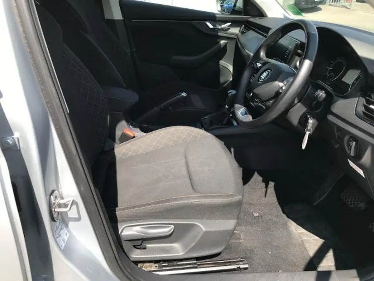 2022-skoda-scala-15-tsi-se-dsg-big-11