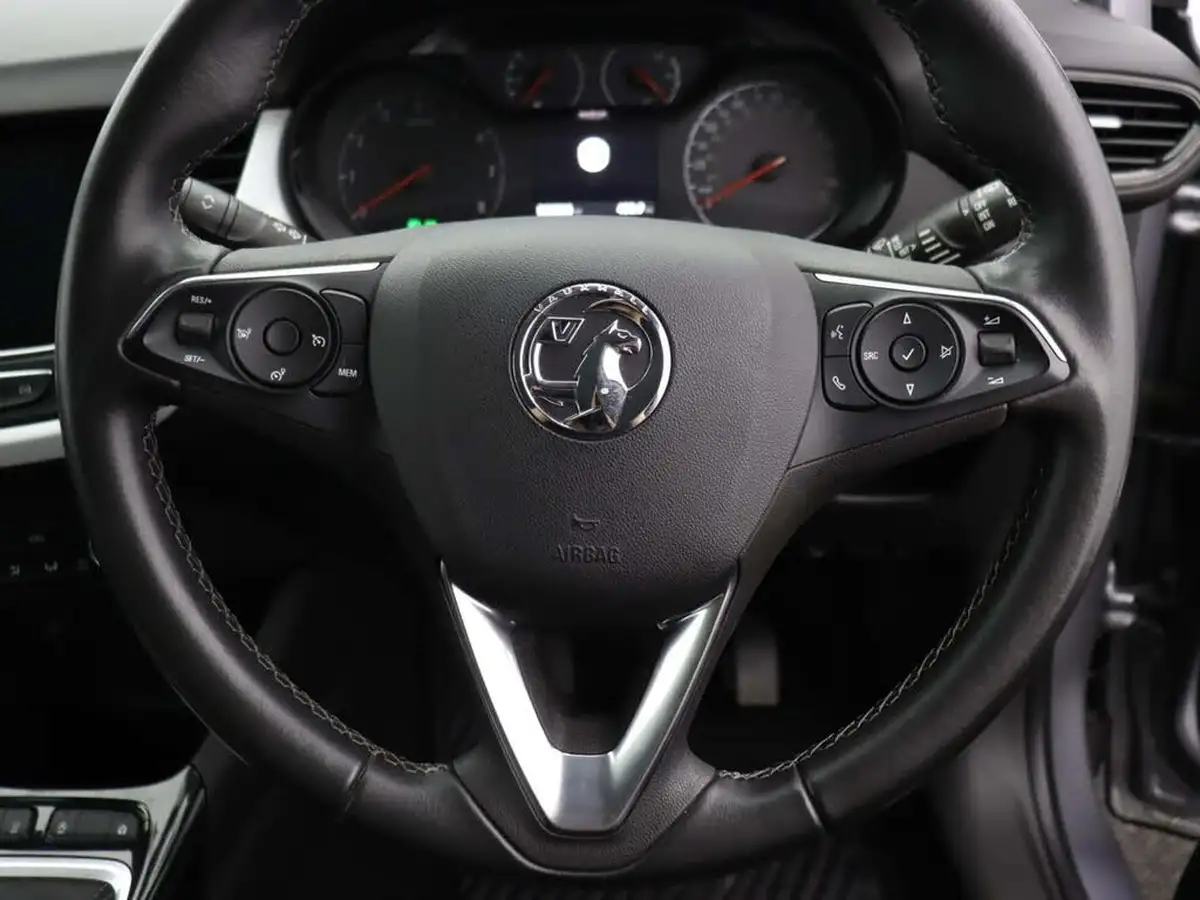 2020-vauxhall-crossland-x-12-sri-nav-110ps-big-36