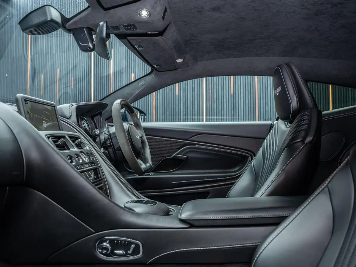 2022-aston-martin-db11-40-v8-503bhp-ss-big-34