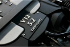 2023-aston-martin-dbs-small-38