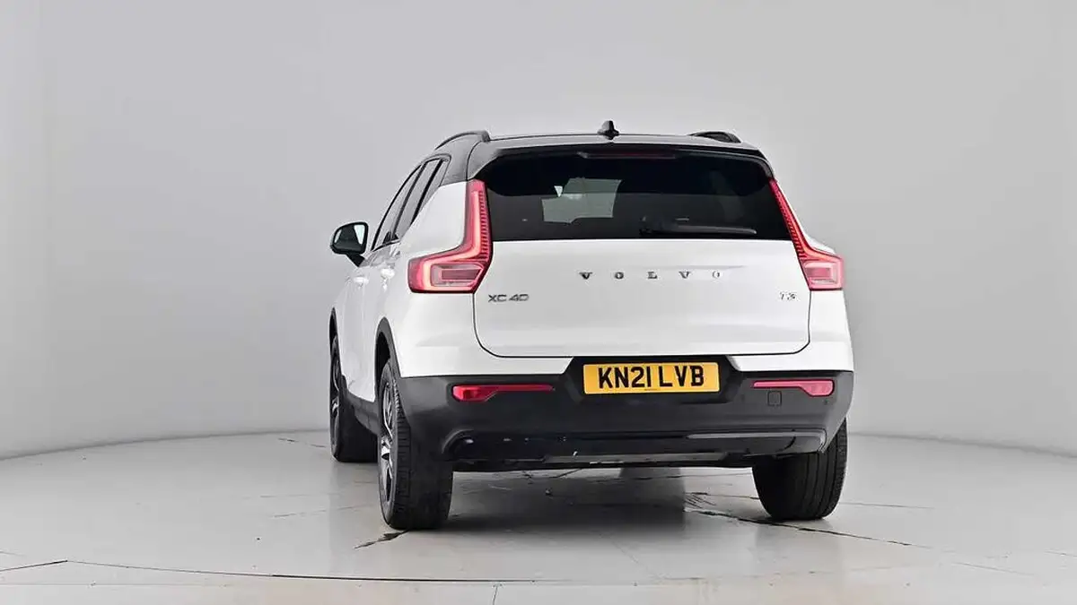 2021-volvo-xc40-15-t3-r-design-161bhp-big-68