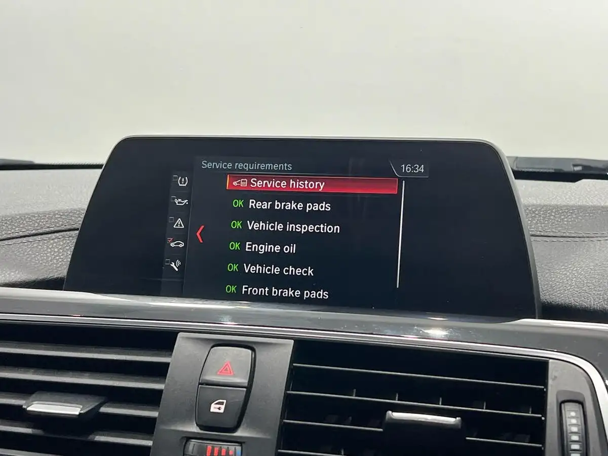 2017-bmw-3-series-20-330e-sport-big-42