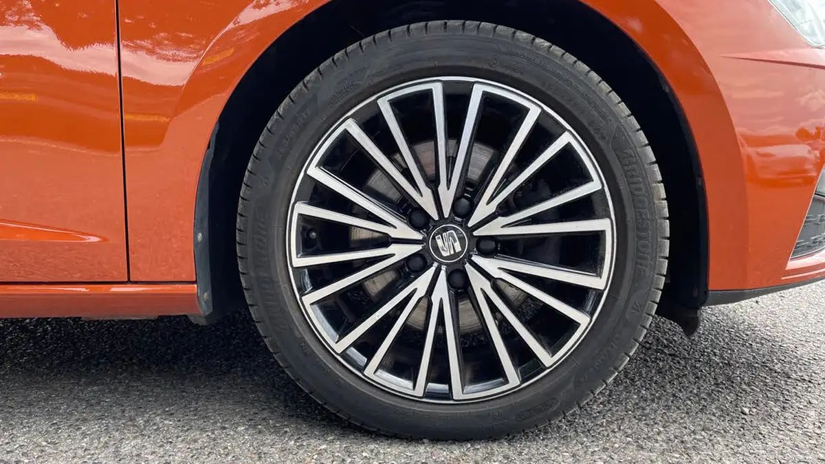 2019-seat-leon-20-tsi-xcellence-lux-estate-big-19