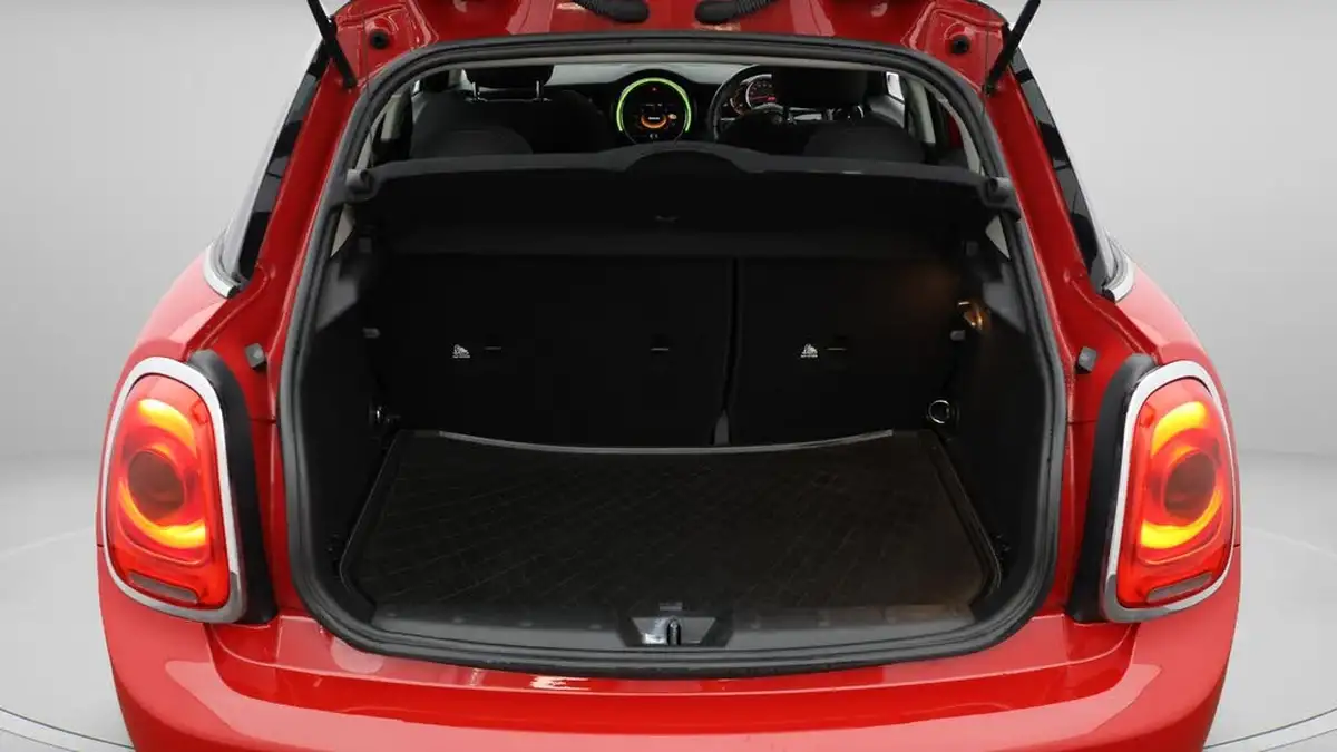 2017-mini-cooper-15-cooper-ss-hatchback-5d-big-17