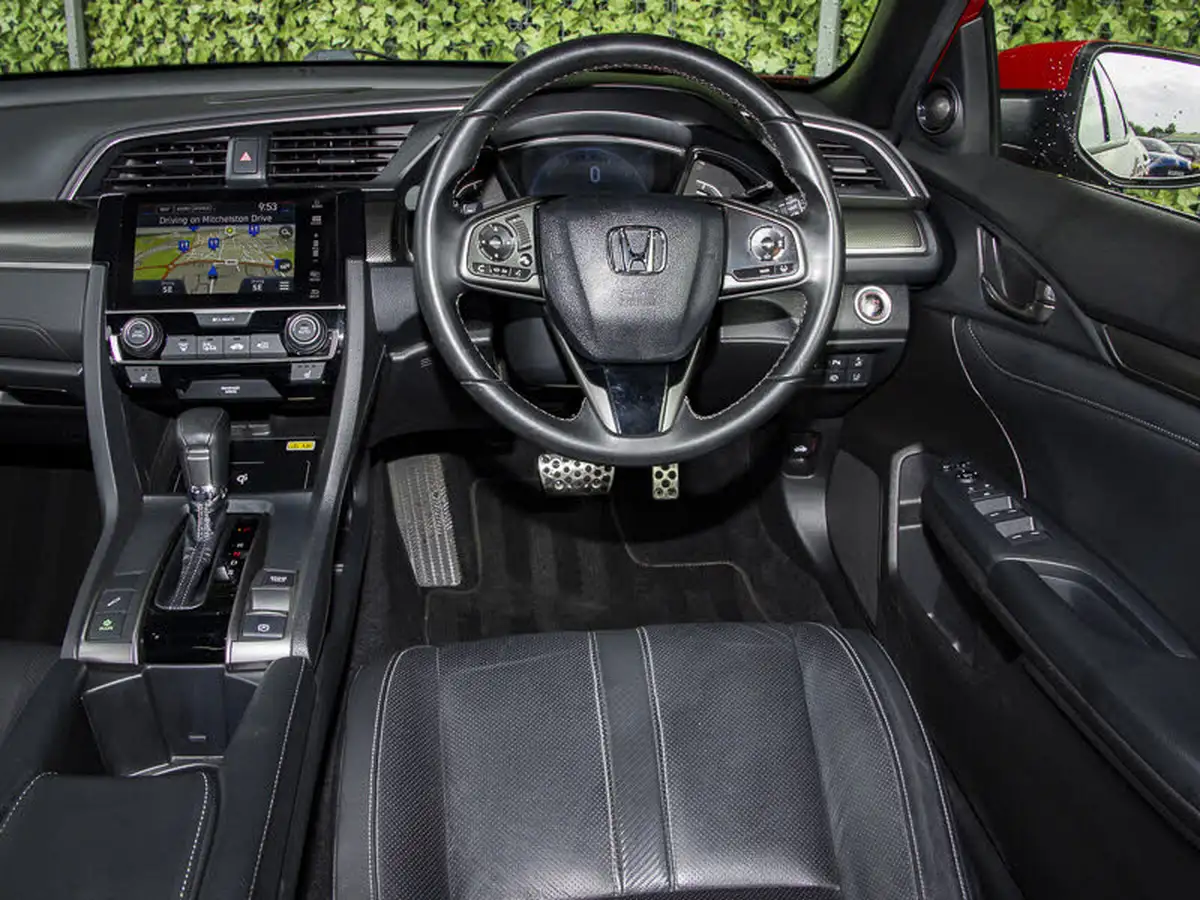 2019-honda-civic-15-vtec-turbo-prestige-cvt-big-9