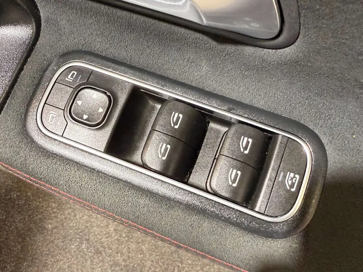 2019-mercedes-benz-a-class-20d-a200d-amg-line-hatchback-5d-big-22