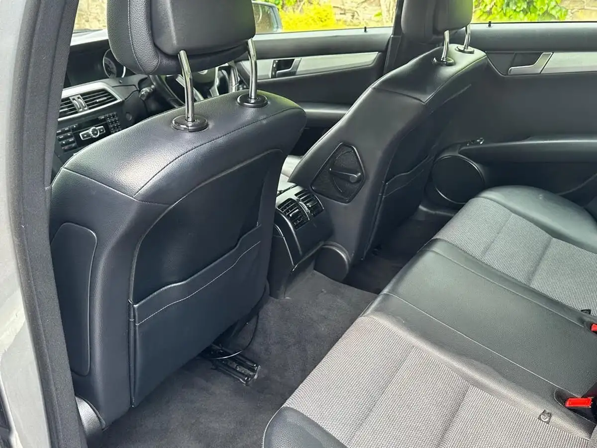 2012-mercedes-benz-c-class-21td-c220-cdi-sport-saloon-4d-7g-tronic-big-15