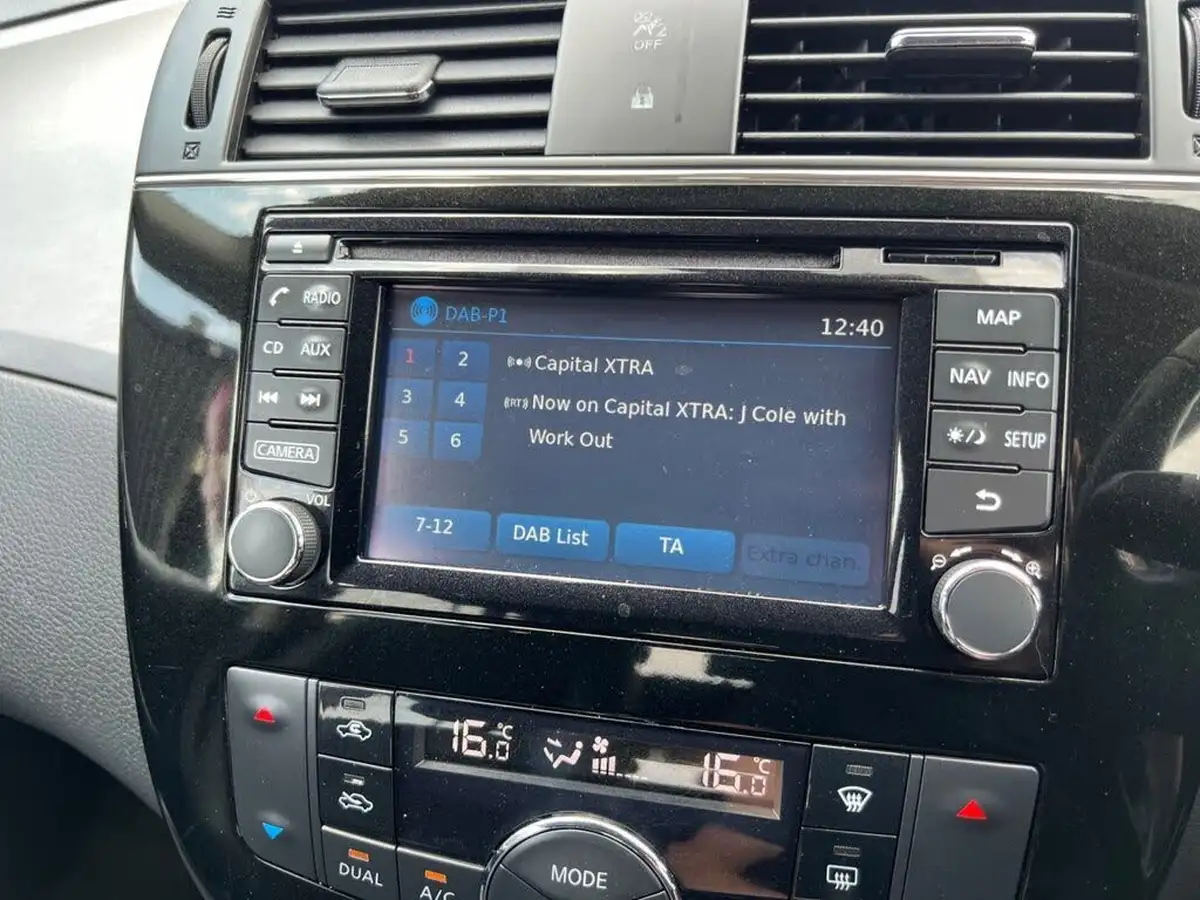 2017-nissan-pulsar-12-dig-t-n-connecta-ss-xtronic-big-26