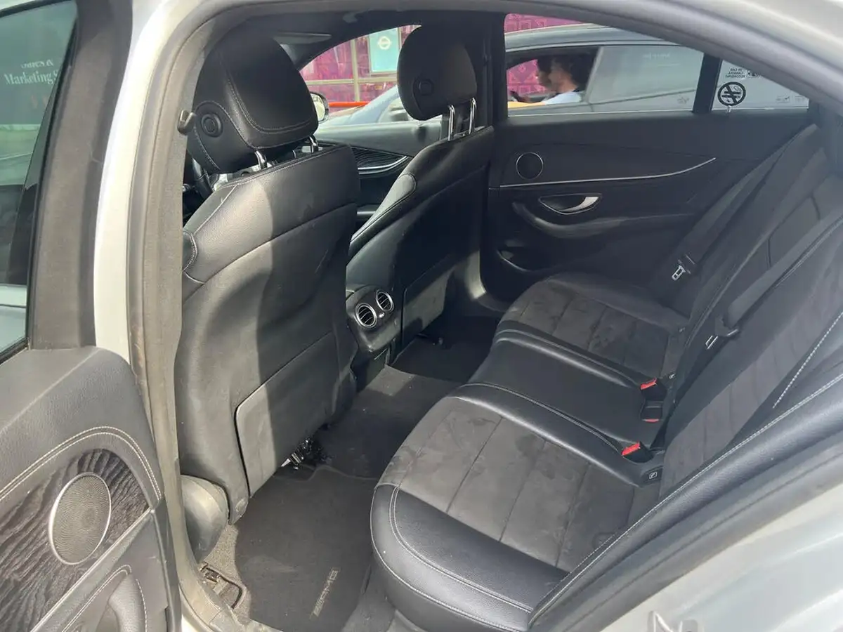 2019-mercedes-benz-e-class-20d-e220d-amg-line-saloon-4d-plus-big-7