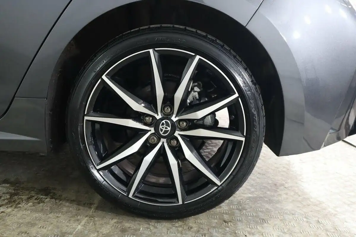 2023-toyota-corolla-18-vvt-i-gr-sport-138bhp-hatchback-big-29