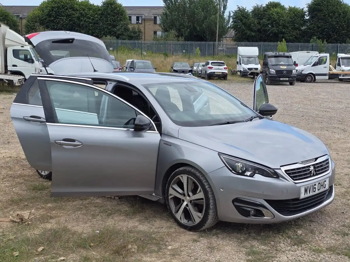 2016-peugeot-308-sw-20-bluehdi-gt-line-eat6-big-5