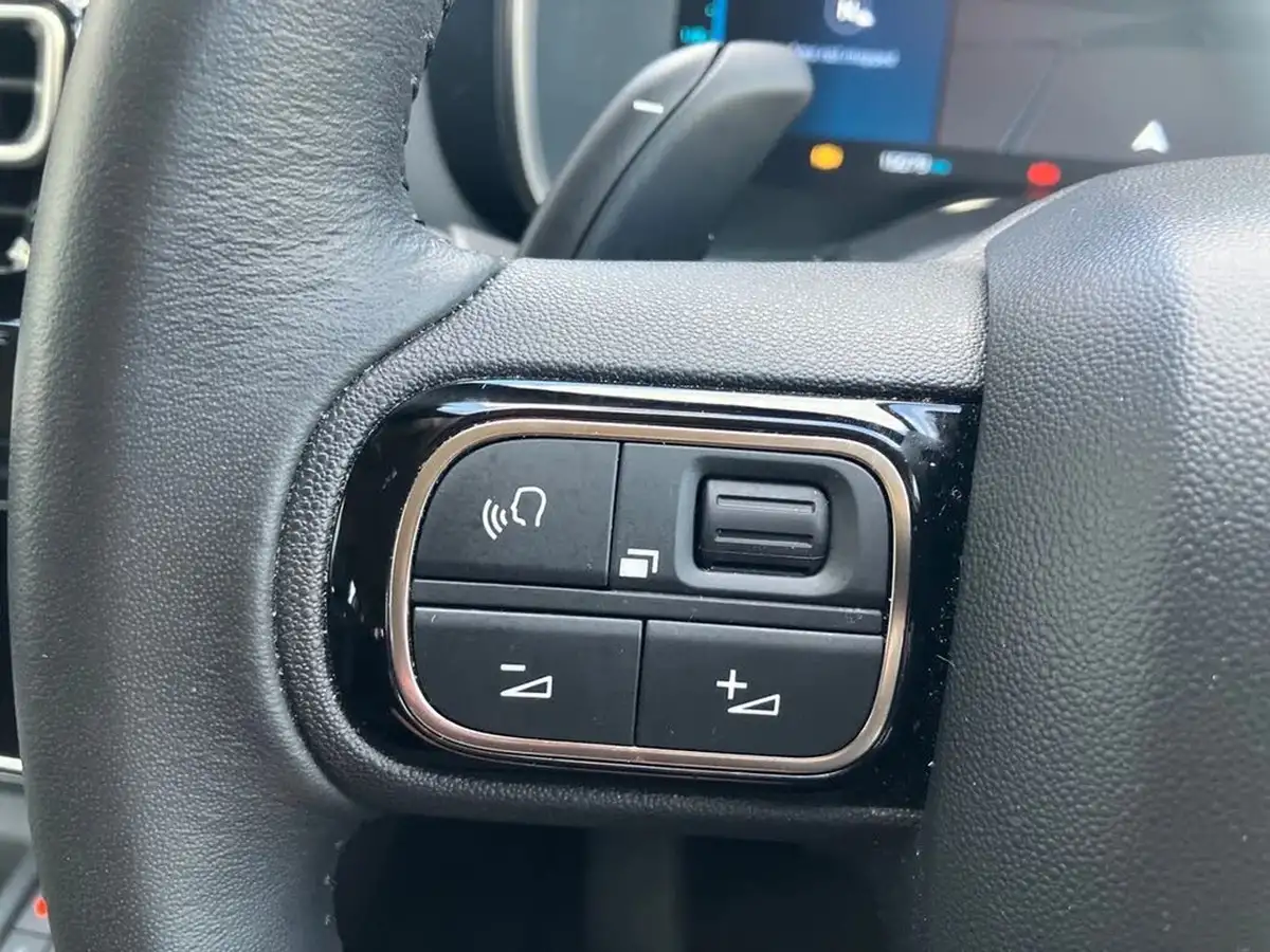 2023-citroen-c5-aircross-16-puretech-shine-big-18
