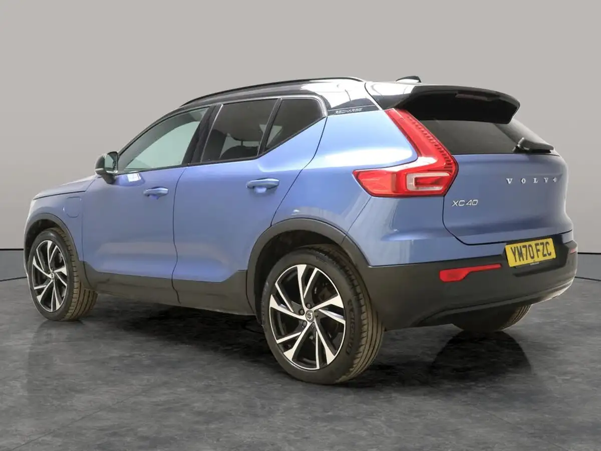 2021-volvo-xc40-15-t5-r-design-pro-262bhp-big-13