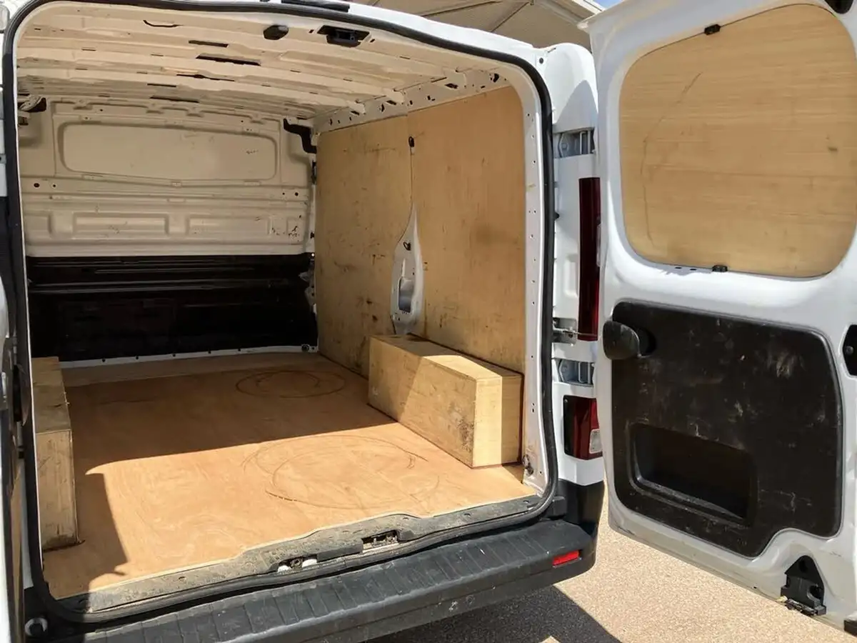 2023-renault-trafic-20dci-sl28-130-business-big-41