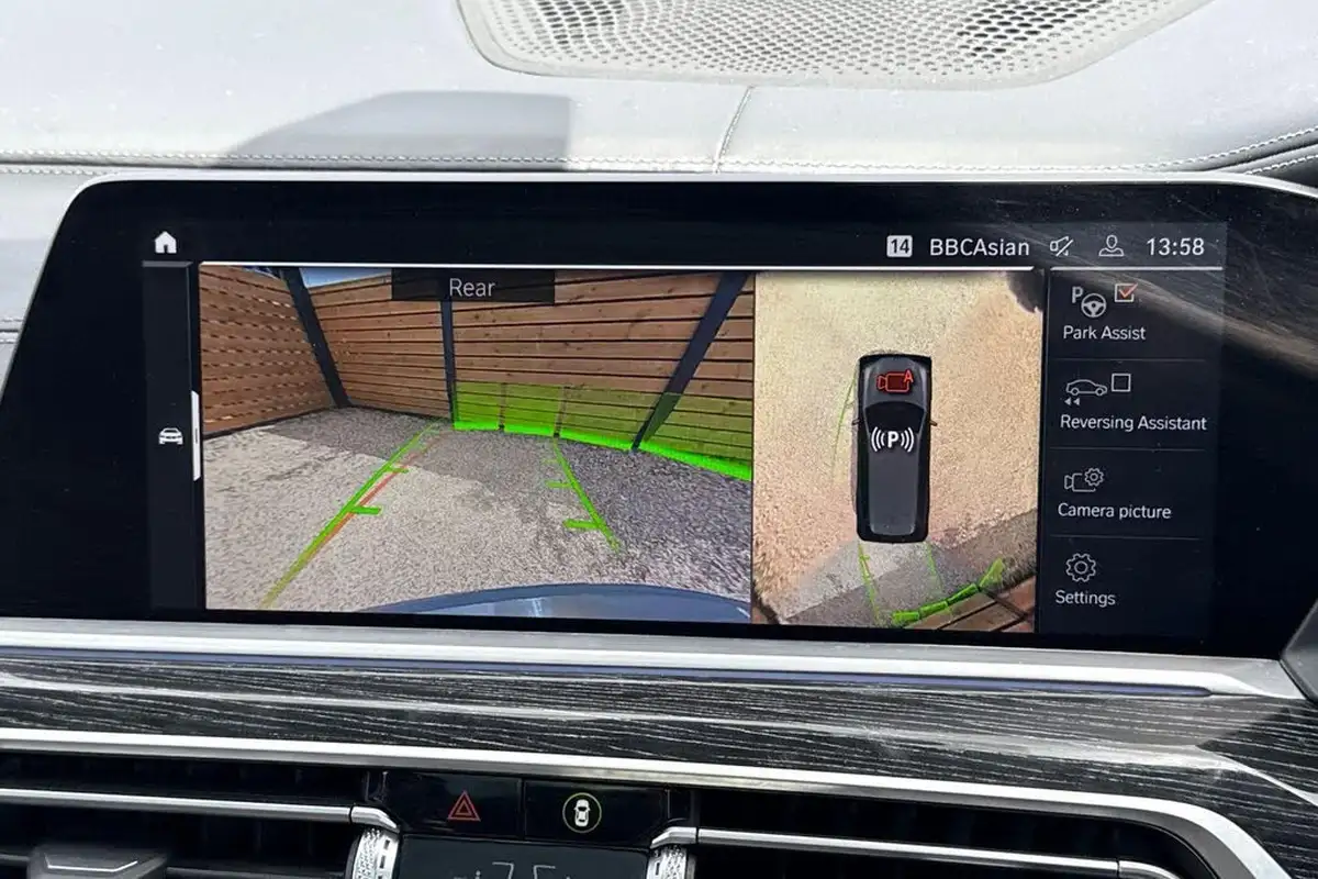 2022-bmw-x7-30td-xdrive-40d-m-sport-big-36