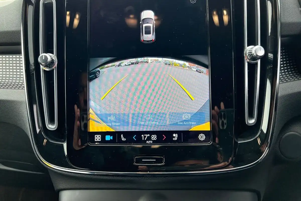 2022-volvo-xc40-e-recharge-plus-228bhp-big-15