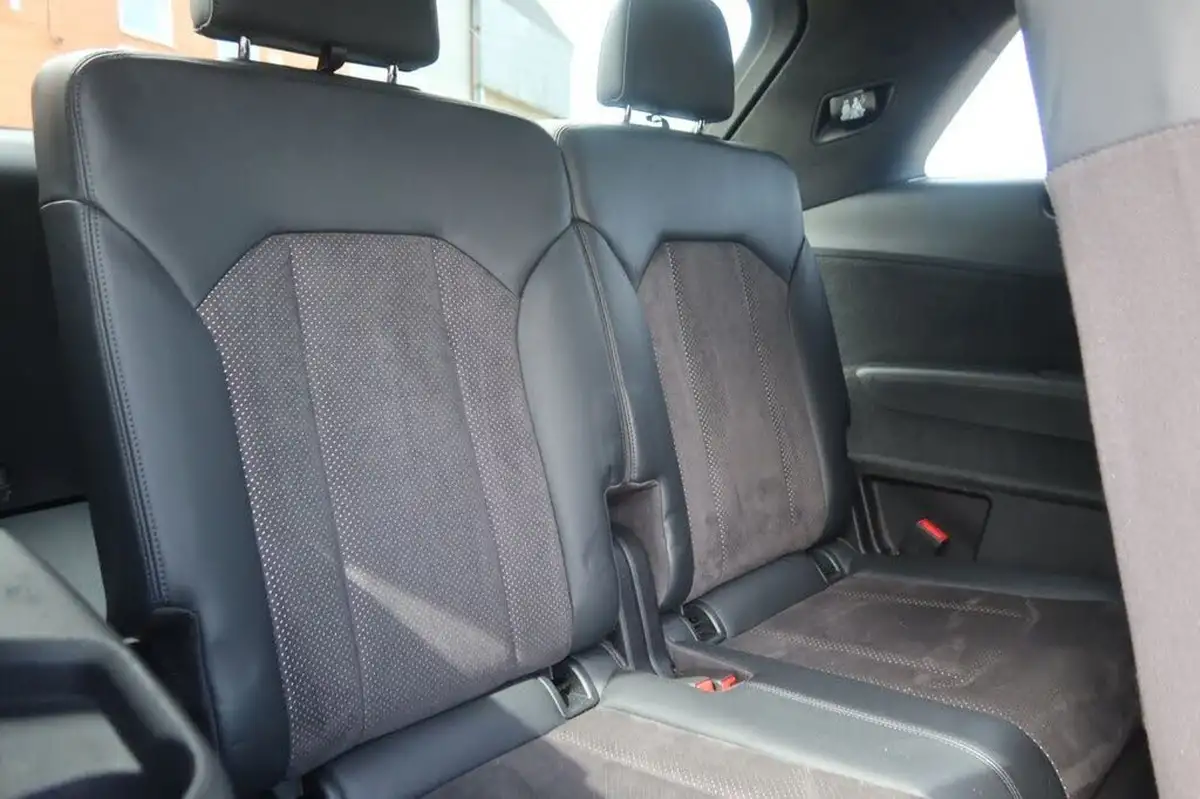 2018-audi-q7-30tdi-quattro-s-line-218ps-big-18