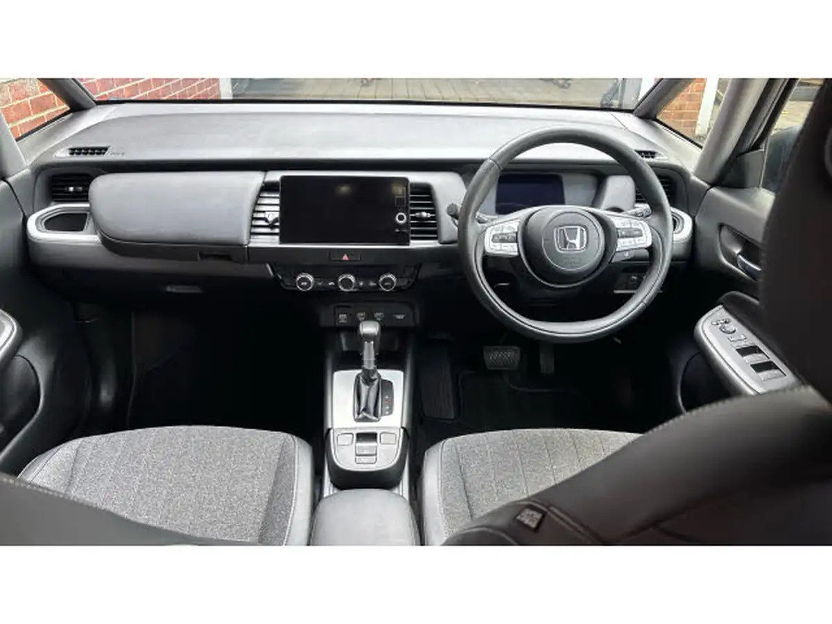 2020-honda-jazz-15-i-mmd-ex-big-3