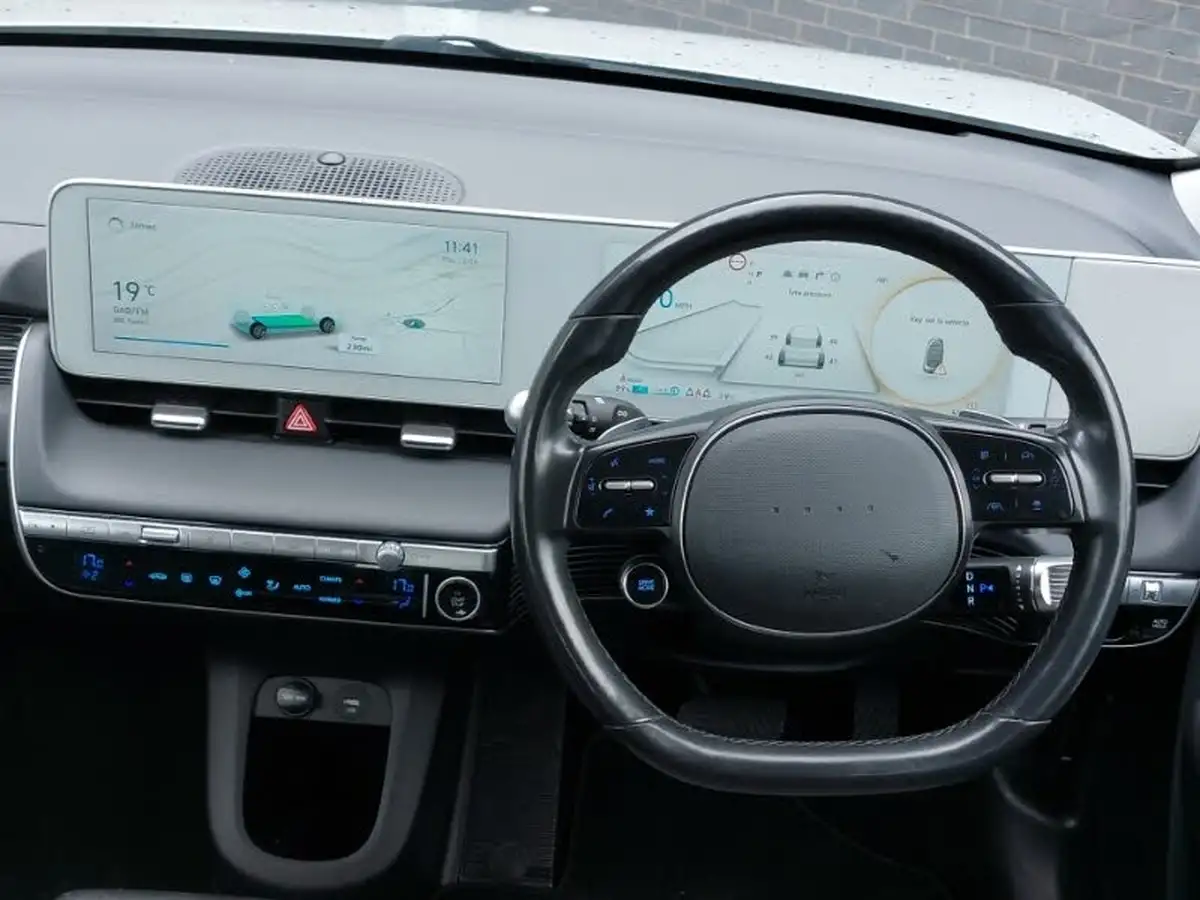 2021-hyundai-ioniq-5-e-premium-217ps-73kwh-rwd-big-6