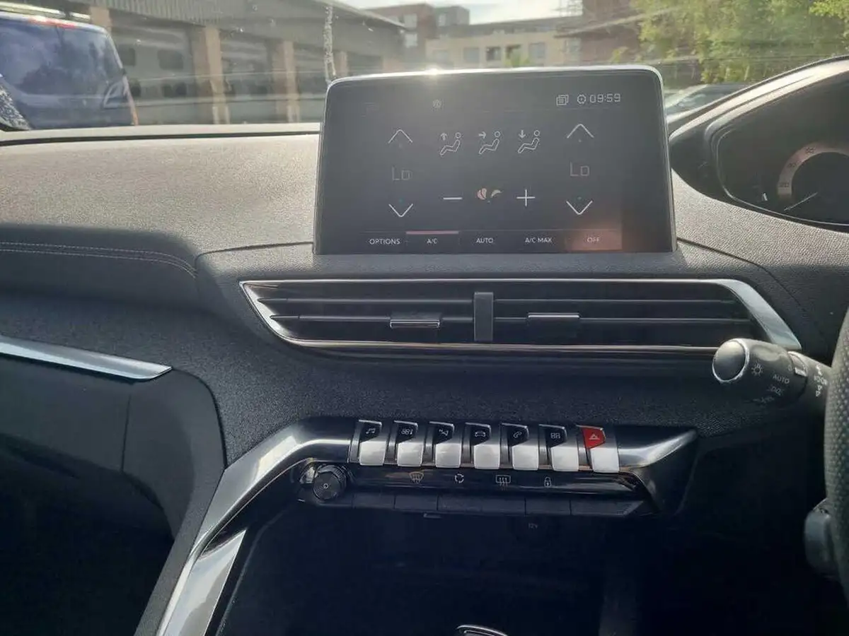 2020-peugeot-5008-suv-12-puretech-gt-line-eat8-big-19