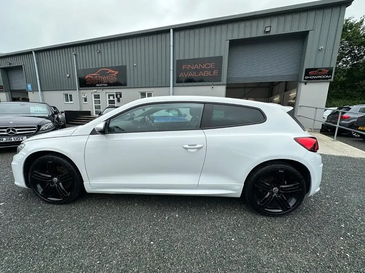 2015-volkswagen-scirocco-20tdi-r-line-184ps-big-6