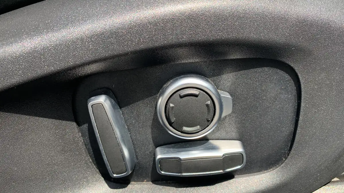 2021-jaguar-f-pace-20-d200-r-dynamic-hse-mhev-big-59