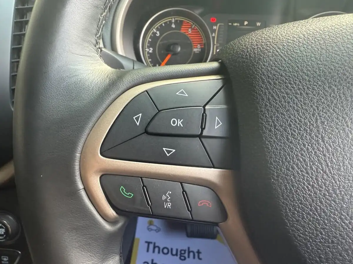 2016-jeep-cherokee-22multijet-ii-night-eagle-big-20